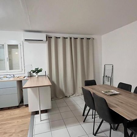 Appartement Climatise Avec Parking A 알비 외부 사진